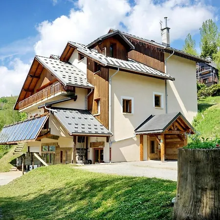 La Tuviere Bike Hotel *